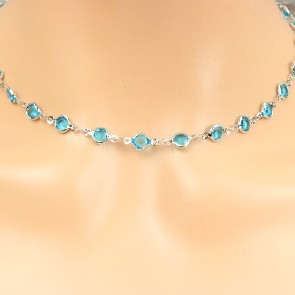 "Minimalist Necklace – Timeless, Elegant Jewelry for Her, MAR091093 - Picture 5 of 10